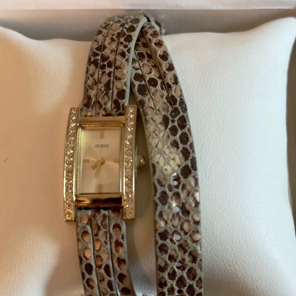 GUESS Wrap Bracelet Watch